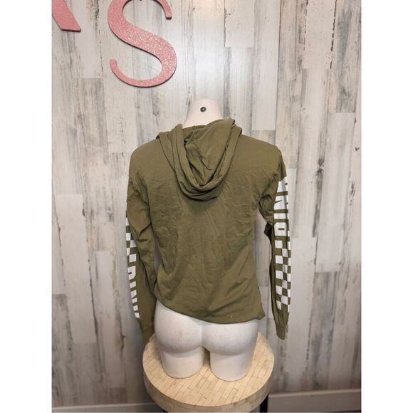 Victoria’s Secret green sweater cropped - Picture 3 of 9